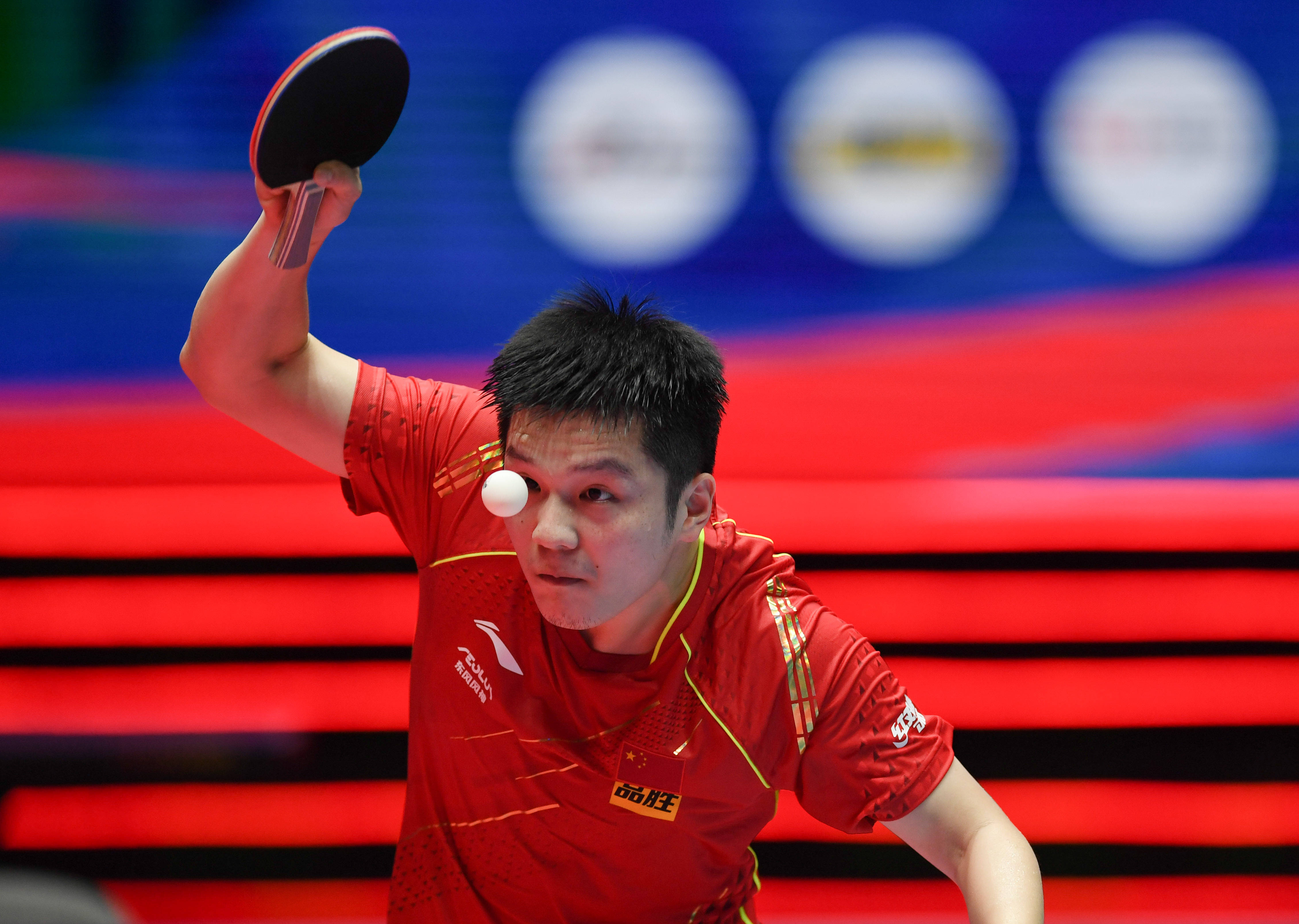 地缩小了这 地缩小了这